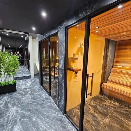 Sg Apartment *